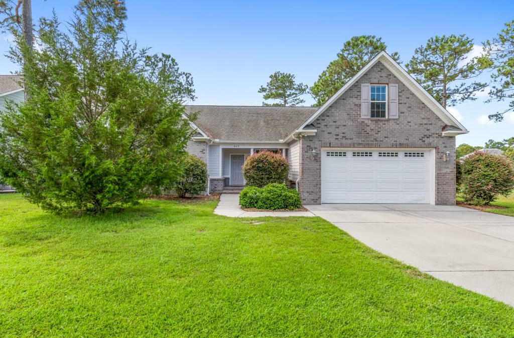 Winding River Home for Sale-369 Broad Leaf Lane